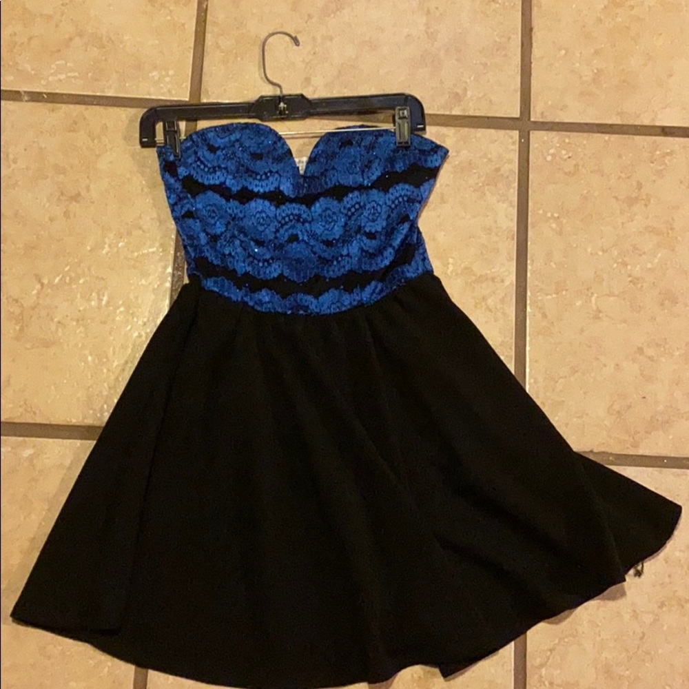 Strapless dress